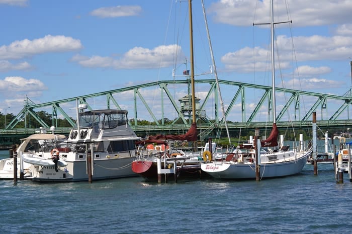 Grosse Ile's picturesque waterfront: Where history and nature intertwine.